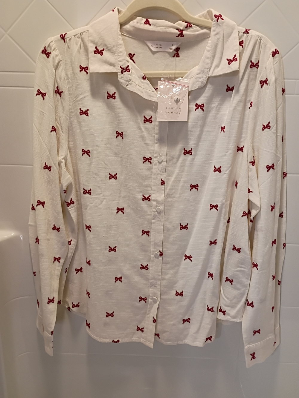 LC Lauren Conrad White Button-Down Shirt with Red Bow Large NWT